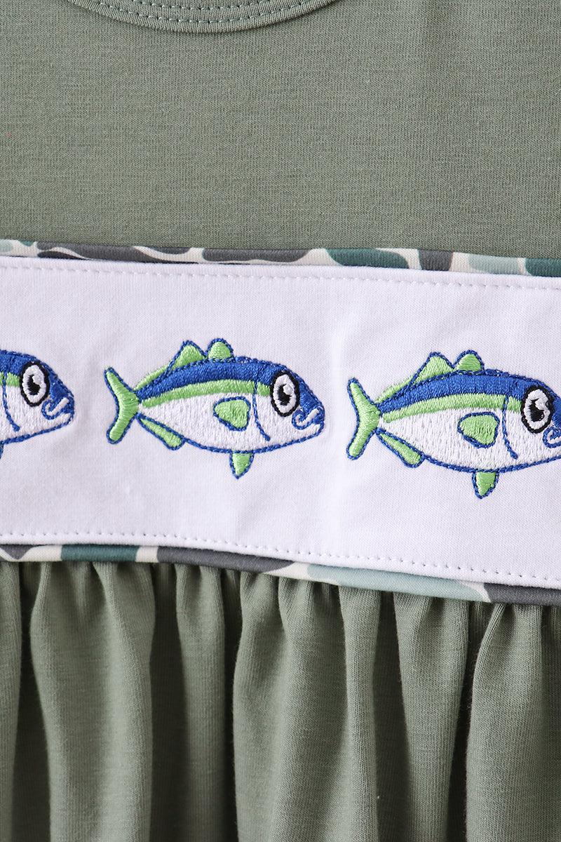 Camouflage fish embroidery ruffle pants set