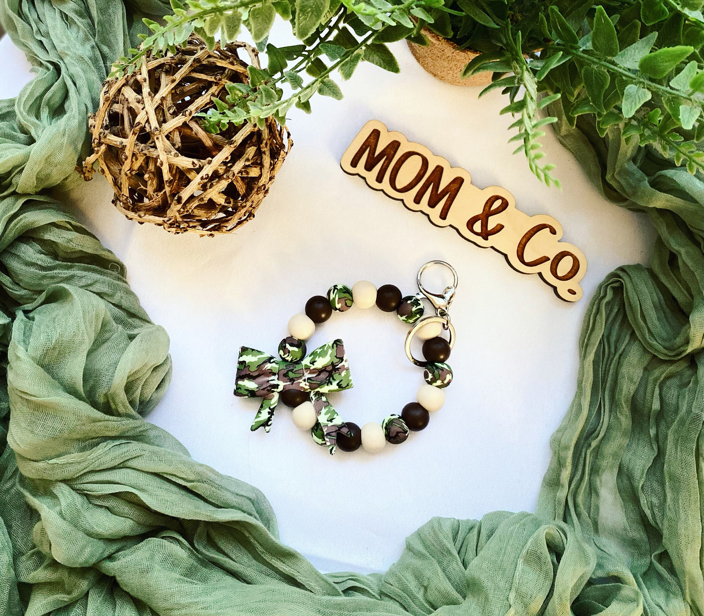 Camo Bow Bead Wristlet