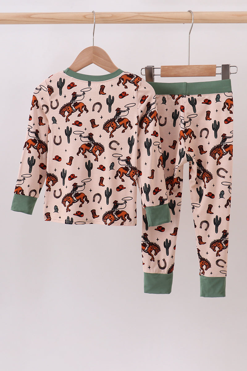 Green cowboy bamboo pants set