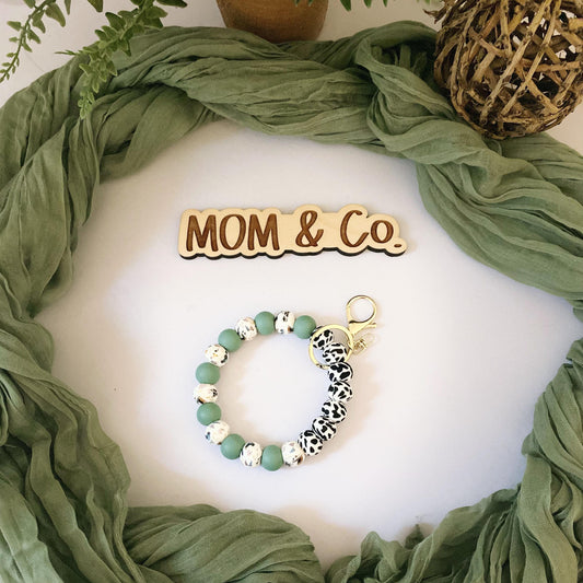 On The Farm Bead Wristlet