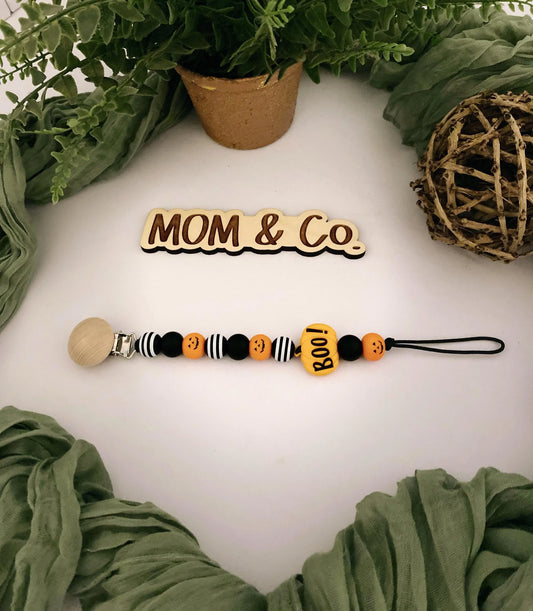 BOO Pacifier Clip
