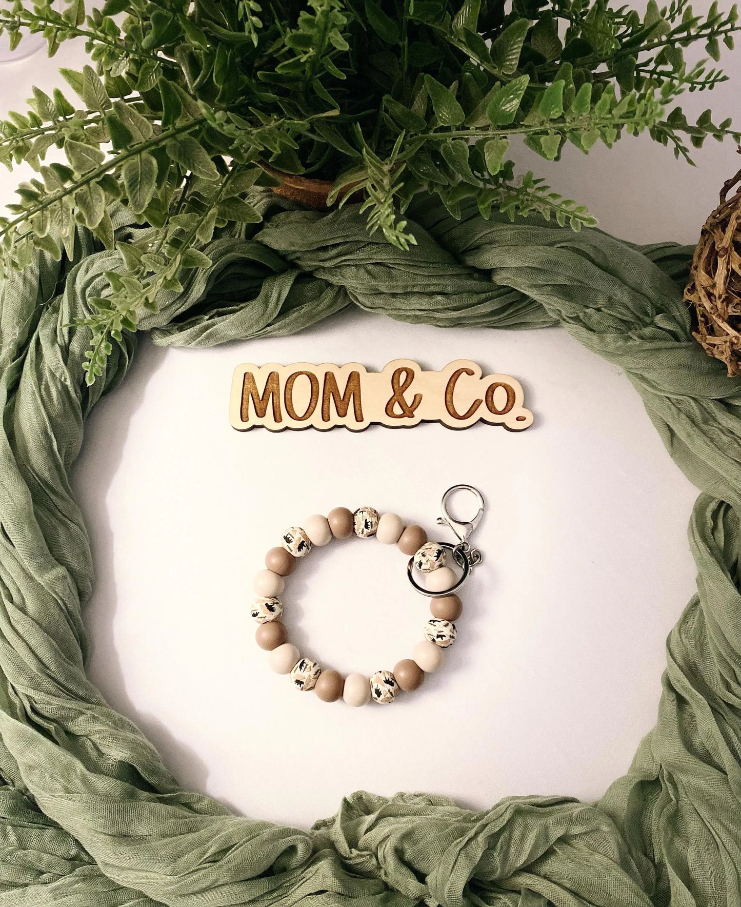 Bear Wilderness Silicone Bead Wristlet